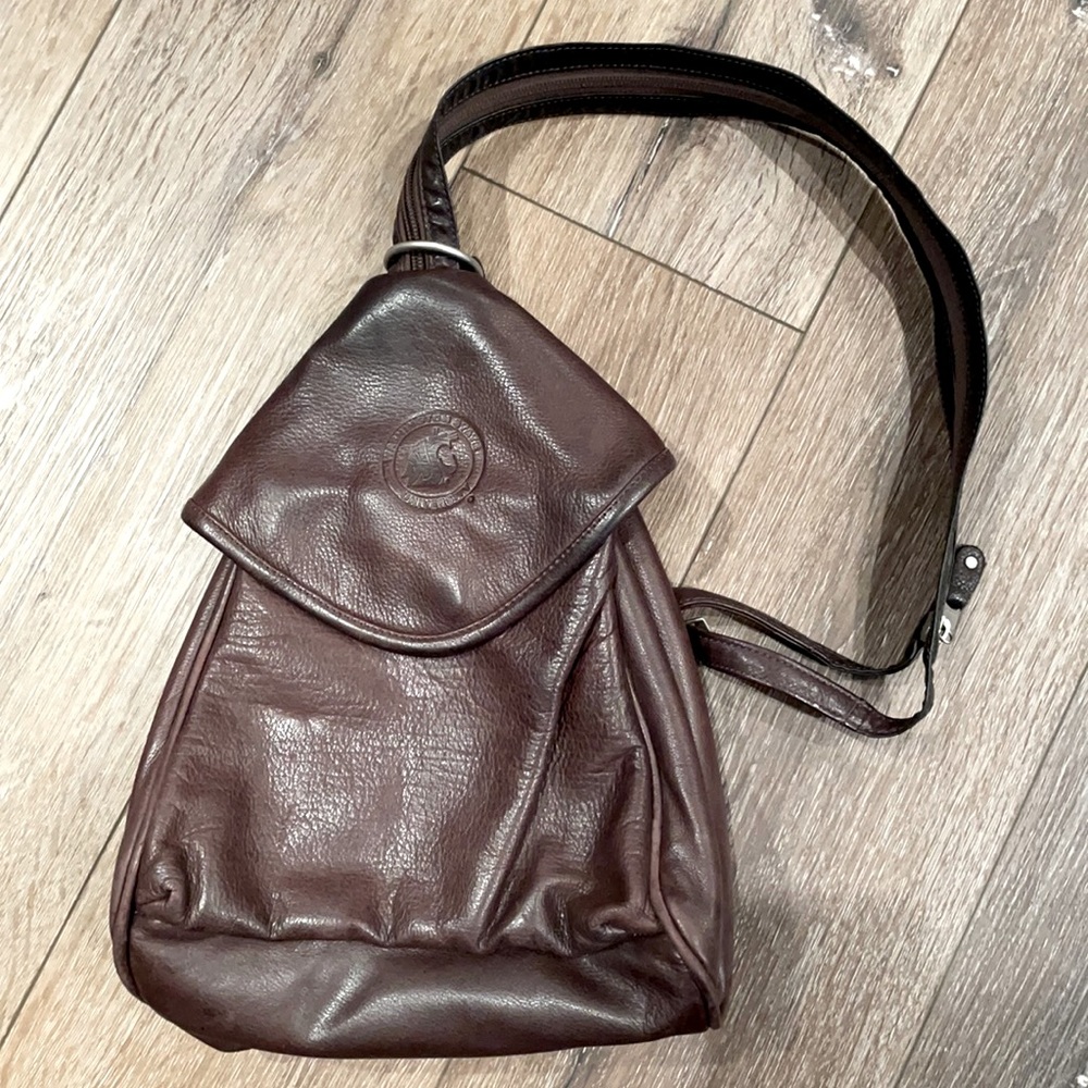 WSU Canyon Outback Leather convertible shoulder bag backpack